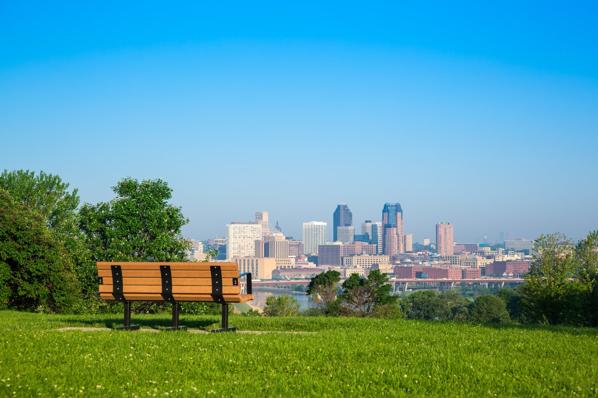 St-Paul-and-park-bench_shutterstock_289888340